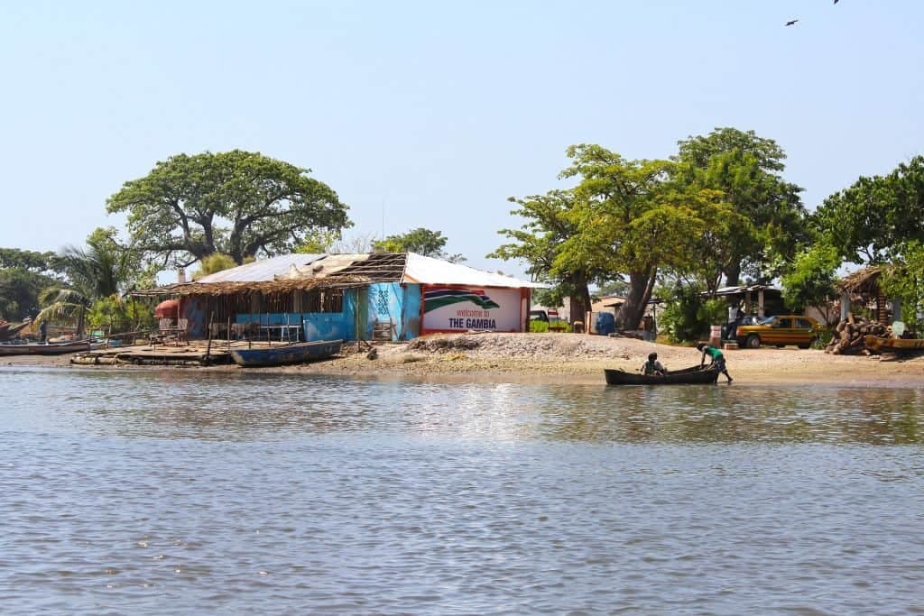 Rivier in Gambia.